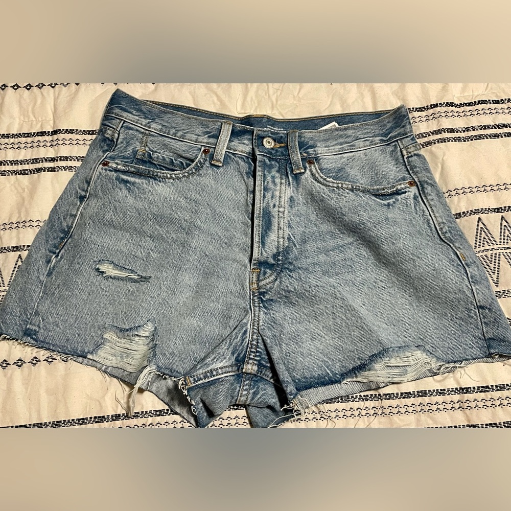 Old Navy High Rise Jean Shorts Size 8